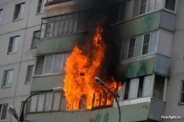 В огне погибли 82 человека В огне погибли 82 человека