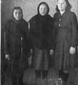«Как бы тяжело не было, жили в деревне дружно» «Как бы тяжело не было, жили в деревне дружно»