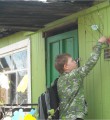 Они читают «строчки, добытые в боях...» Они читают «строчки, добытые в боях...»
