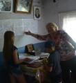 Зайдя в избу, ощущаешь   особый деревенский дух…