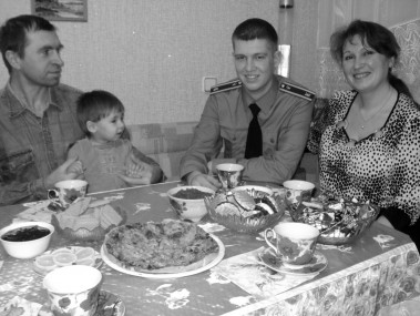 Учится Денис на военного врача… Учится Денис на военного врача…